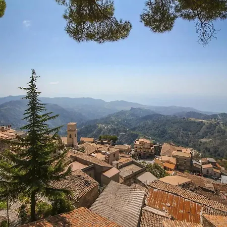 Bed & Breakfast La Ginestra Bova